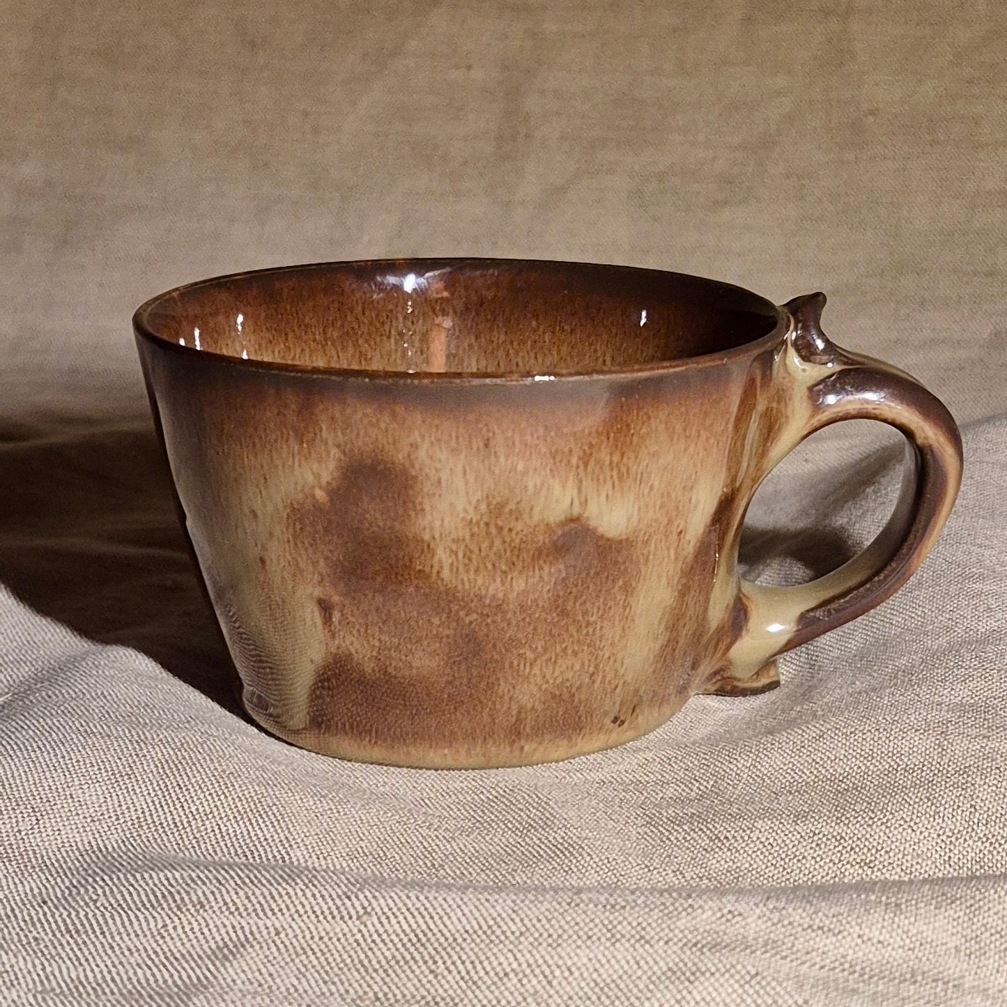 Rose Mug in Caramel