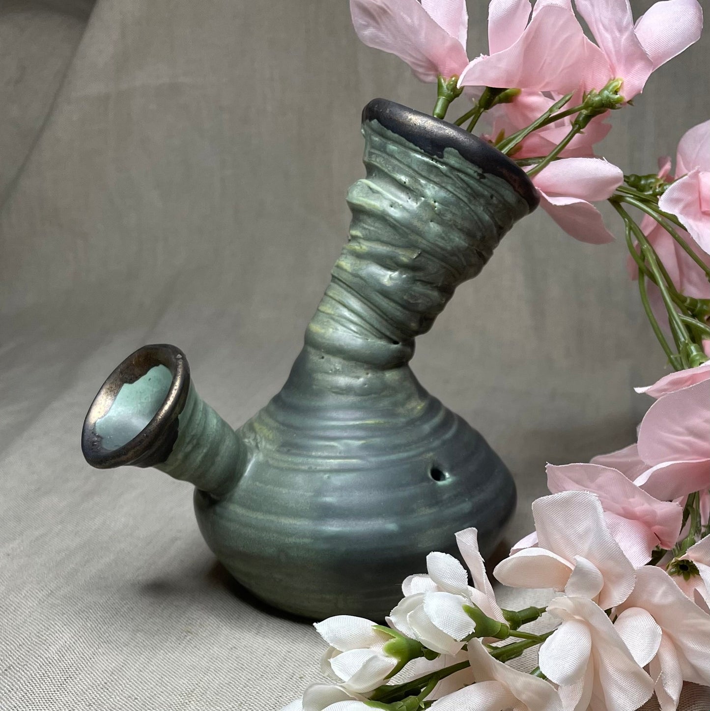 Tornado Bong in Art Deco Green