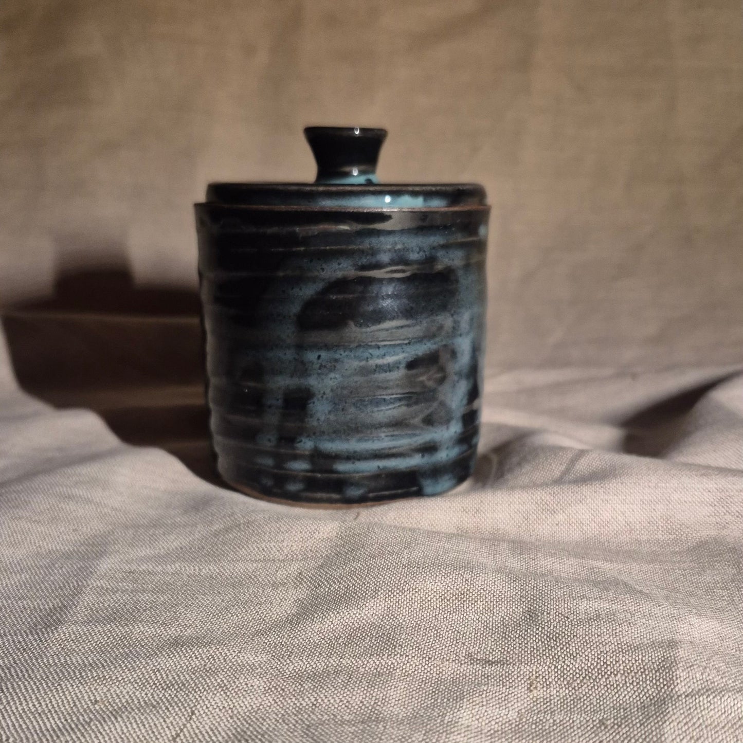 Small Cylindrical Jar in Black Jade