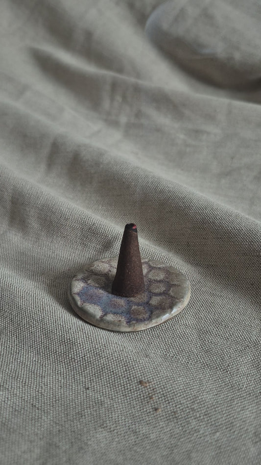 Incense Cone Disc in Frosted Purple