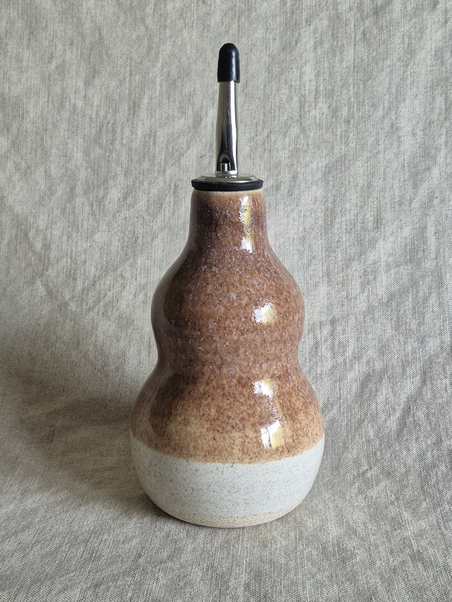Oil Pourer in Purple/White