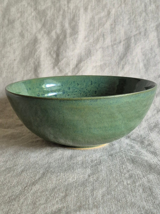 Medium Bowl in Nori