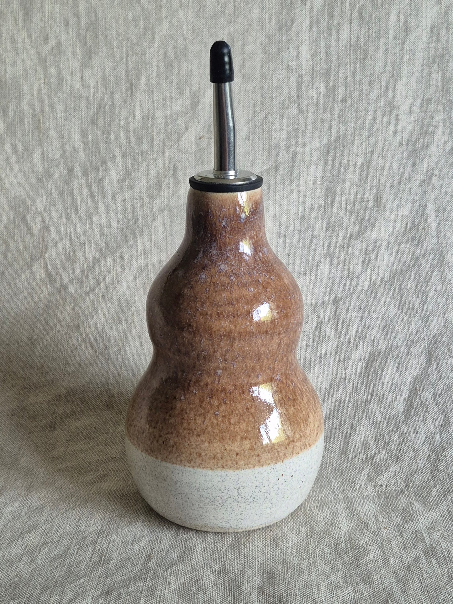Oil Pourer in Purple/White