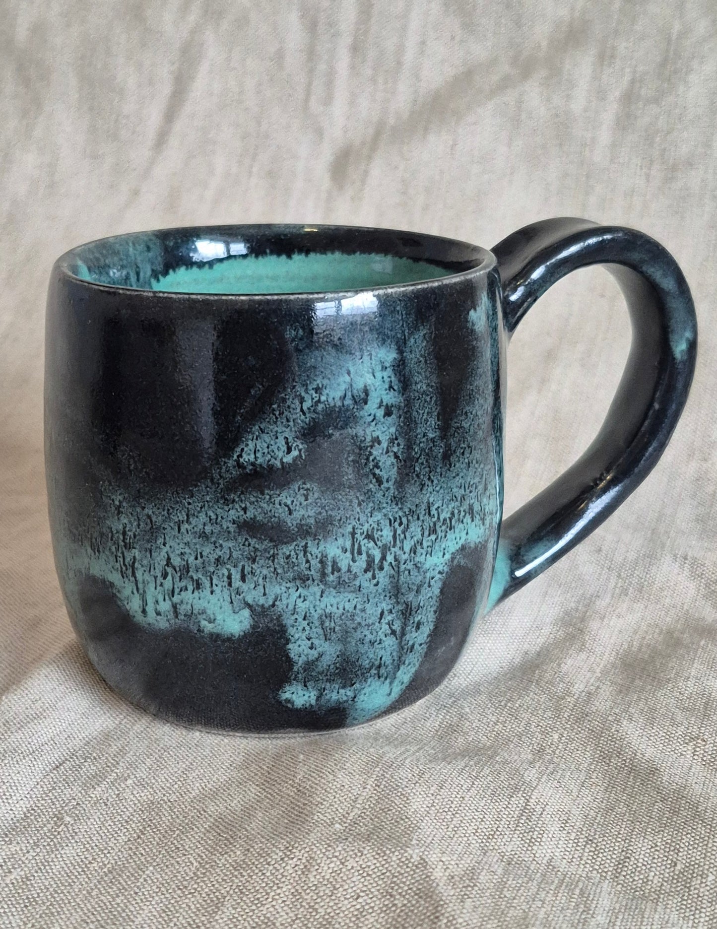 Mug in Black Jade
