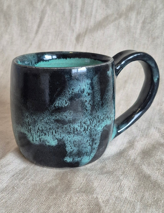 Mug in Black Jade