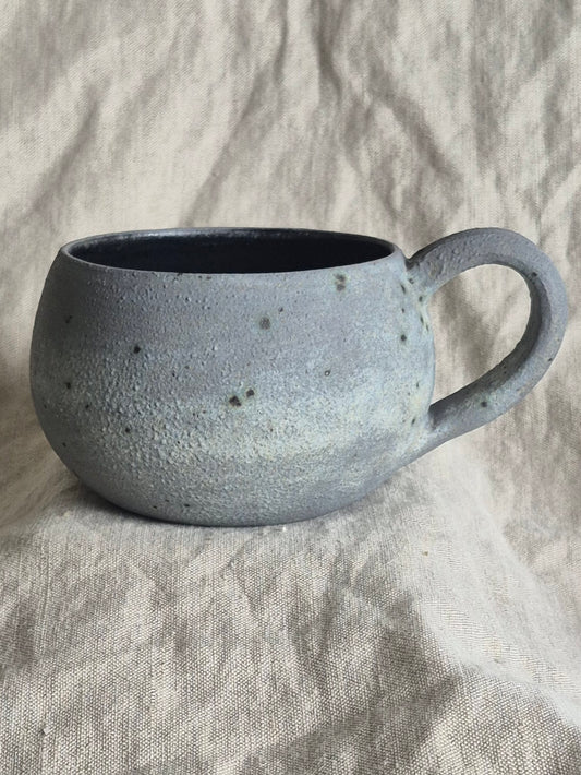 Raven Mug in Moonrock