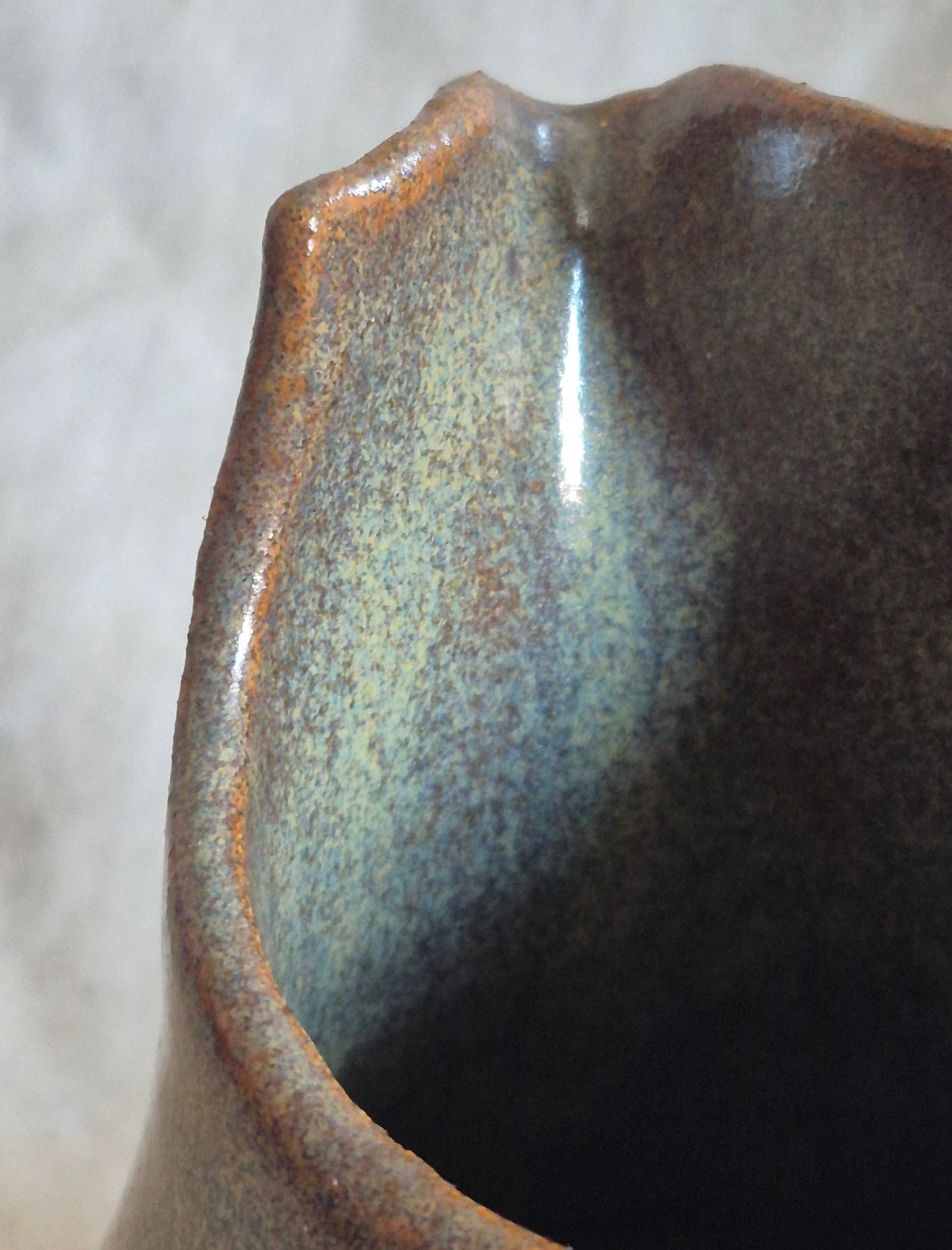 Pitcher in Anthracite