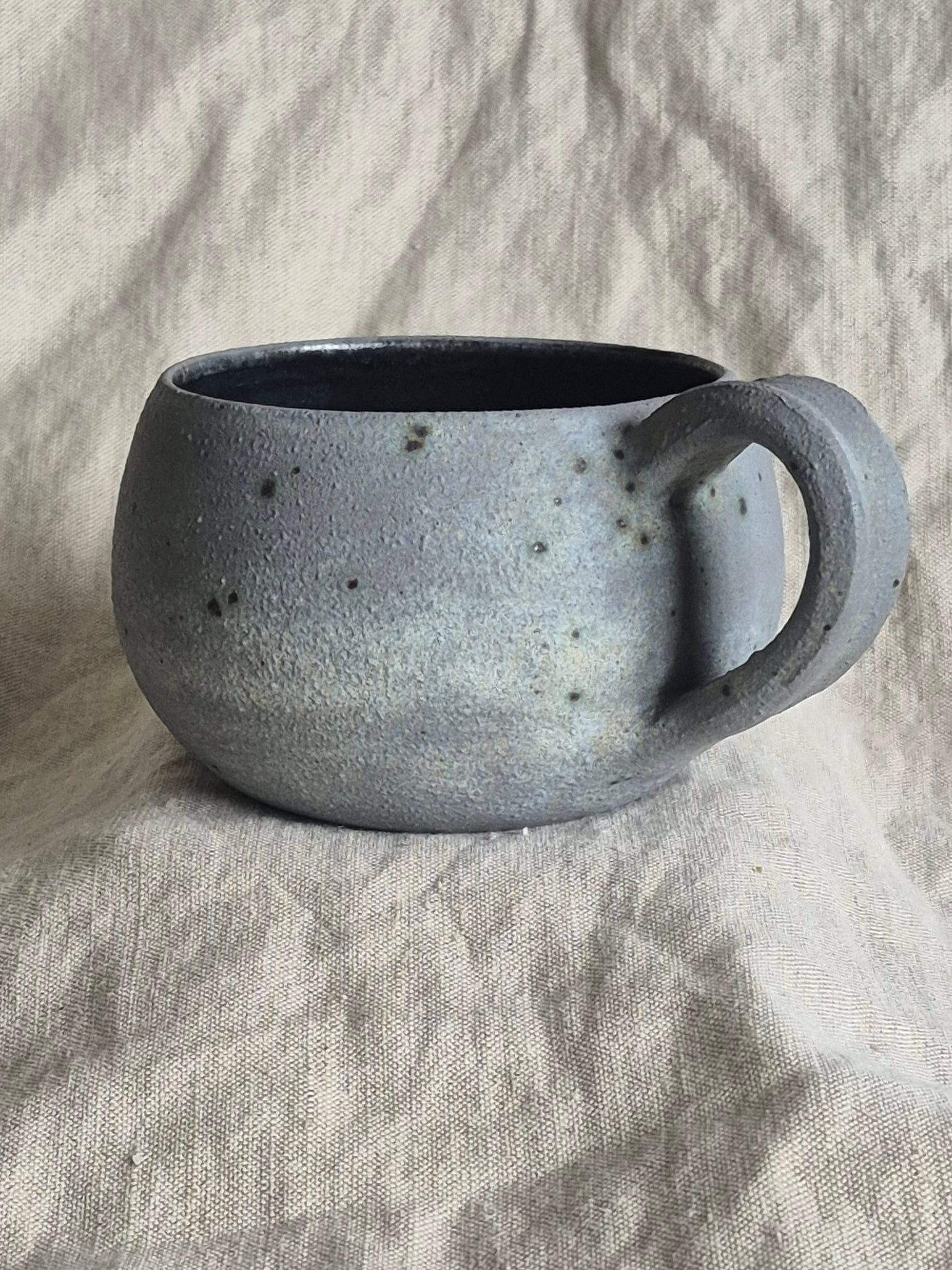 Raven Mug in Moonrock