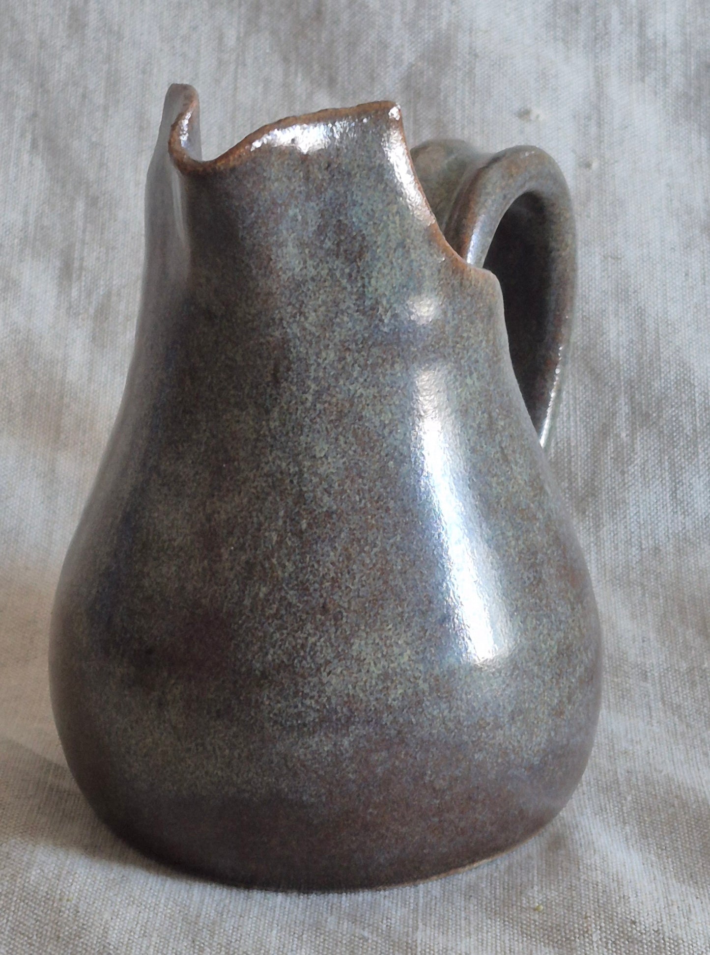 Pitcher in Anthracite