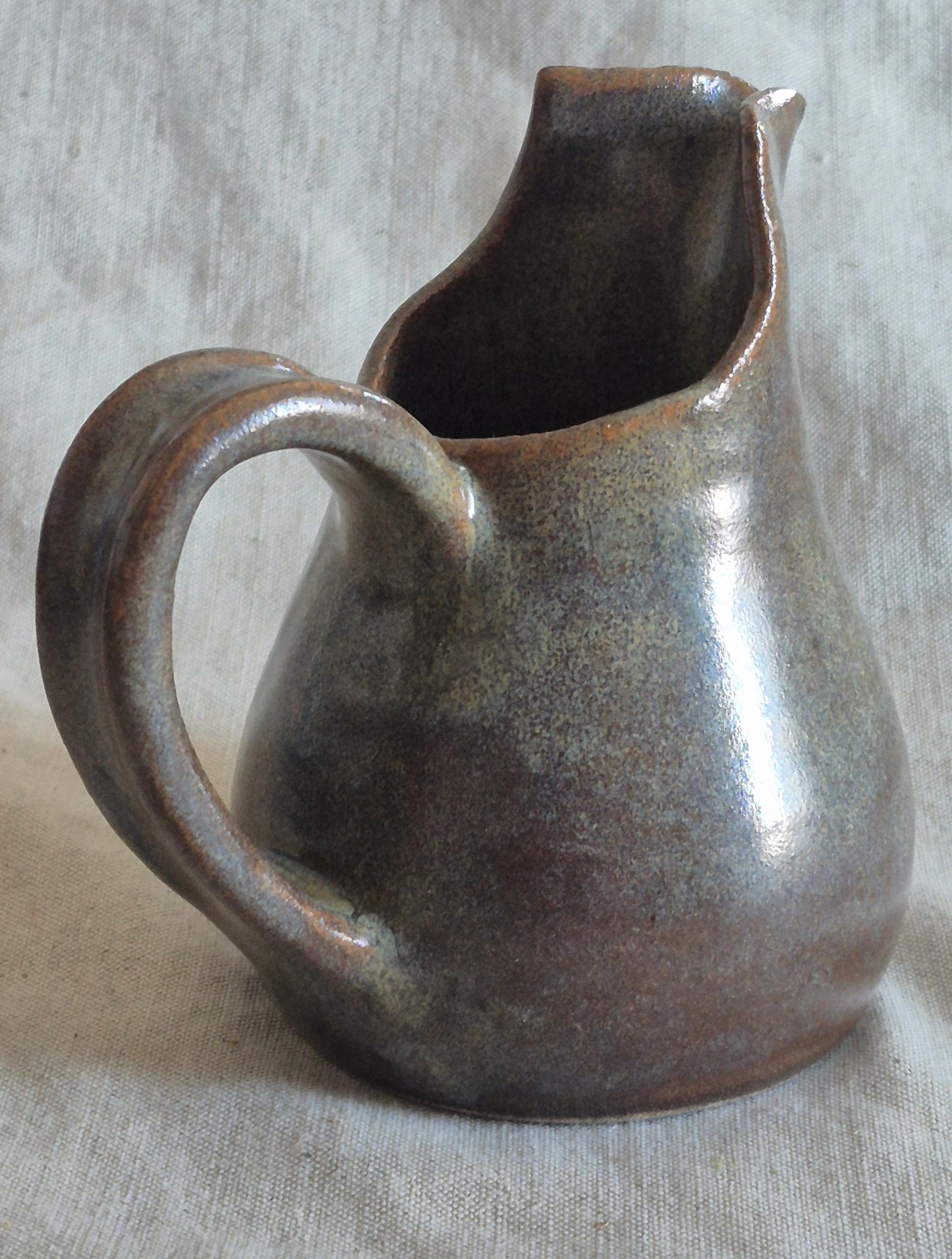 Pitcher in Anthracite