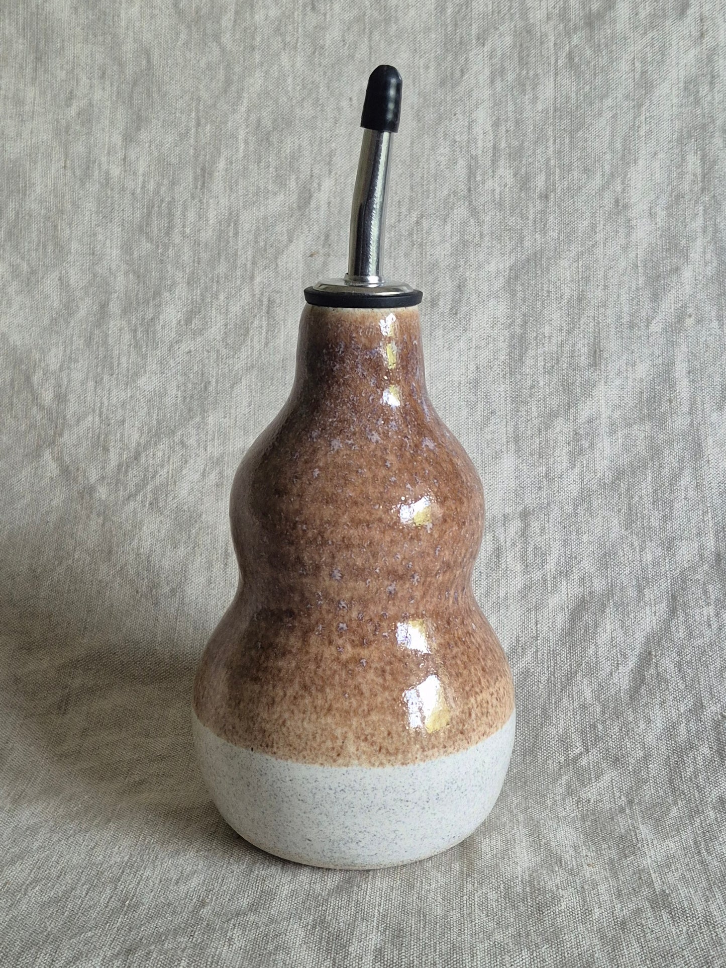 Oil Pourer in Purple/White